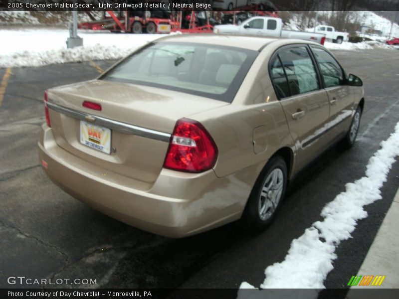 Light Driftwood Metallic / Neutral Beige 2005 Chevrolet Malibu Sedan