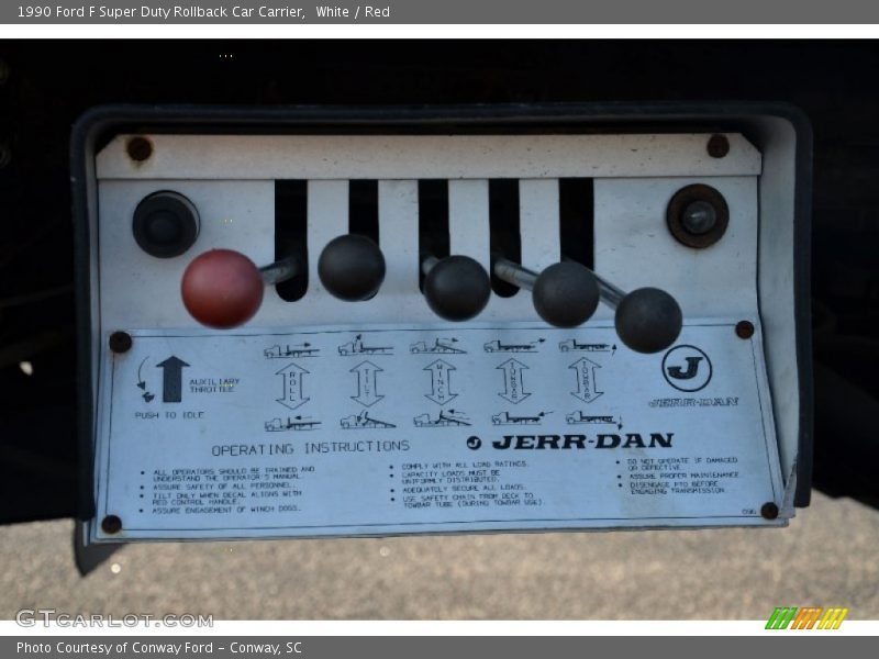 White / Red 1990 Ford F Super Duty Rollback Car Carrier