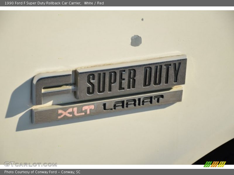 White / Red 1990 Ford F Super Duty Rollback Car Carrier