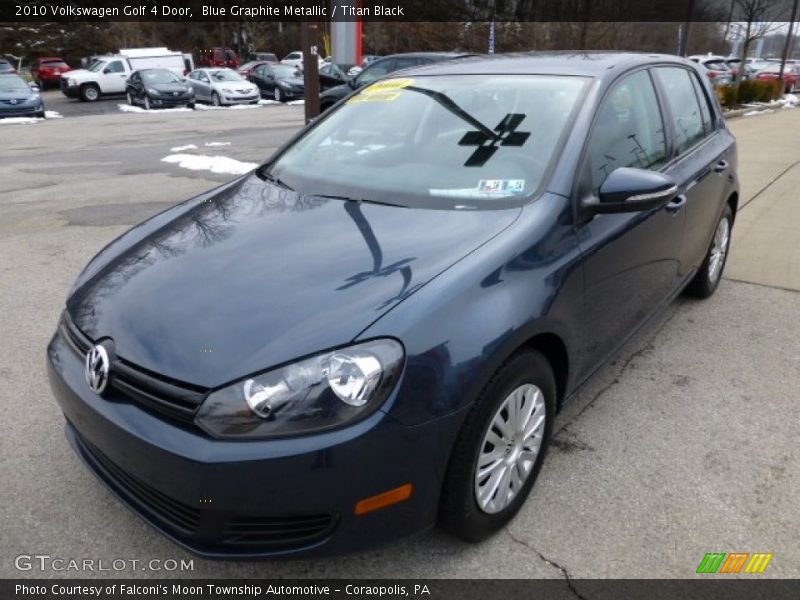 Front 3/4 View of 2010 Golf 4 Door