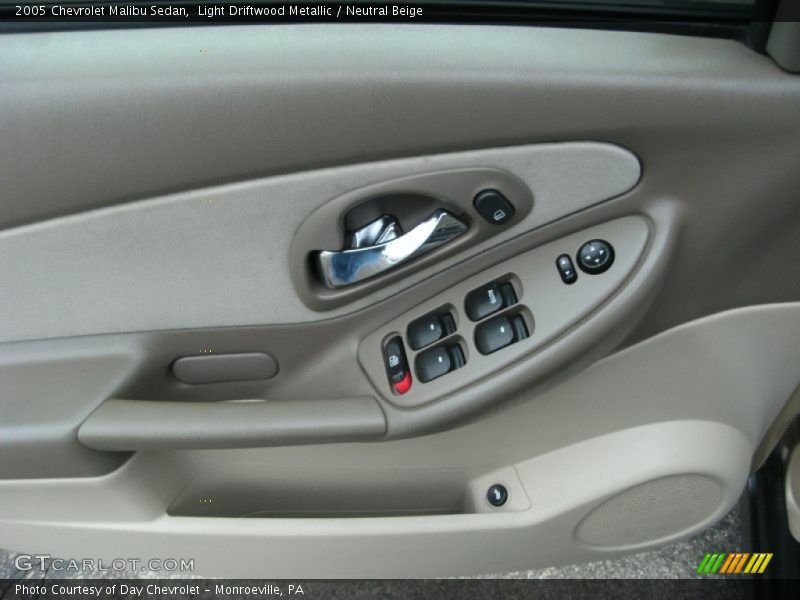 Light Driftwood Metallic / Neutral Beige 2005 Chevrolet Malibu Sedan