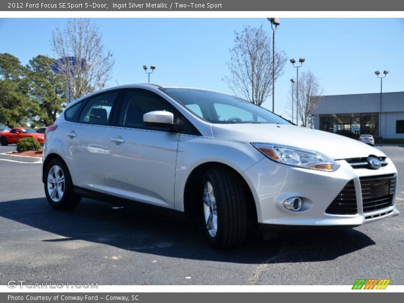 Ingot Silver Metallic / Two-Tone Sport 2012 Ford Focus SE Sport 5-Door