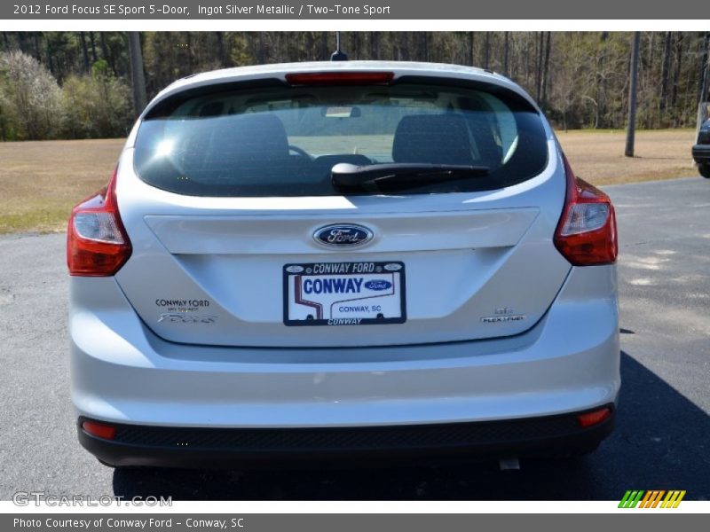 Ingot Silver Metallic / Two-Tone Sport 2012 Ford Focus SE Sport 5-Door