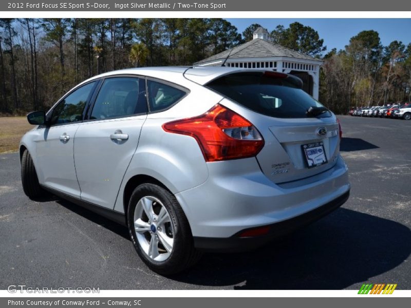 Ingot Silver Metallic / Two-Tone Sport 2012 Ford Focus SE Sport 5-Door