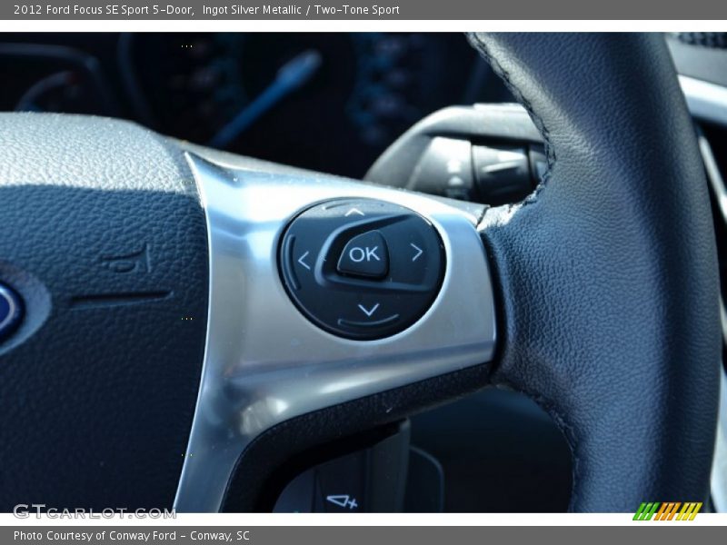 Ingot Silver Metallic / Two-Tone Sport 2012 Ford Focus SE Sport 5-Door