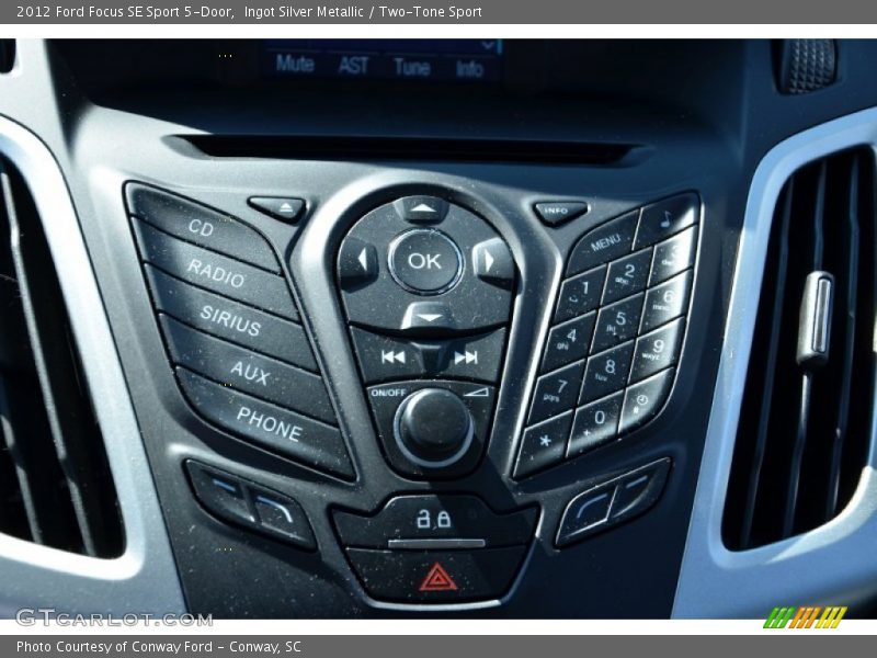 Controls of 2012 Focus SE Sport 5-Door
