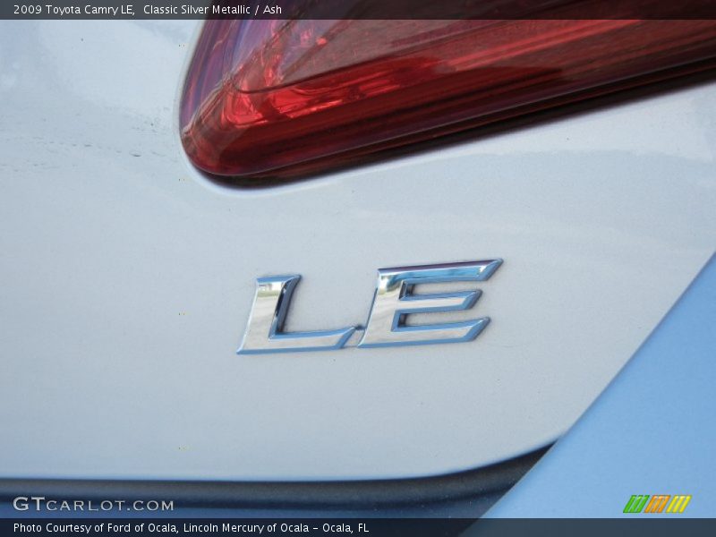 Classic Silver Metallic / Ash 2009 Toyota Camry LE