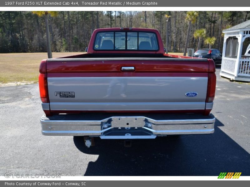 Toreador Red Metallic / Medium Graphite 1997 Ford F250 XLT Extended Cab 4x4