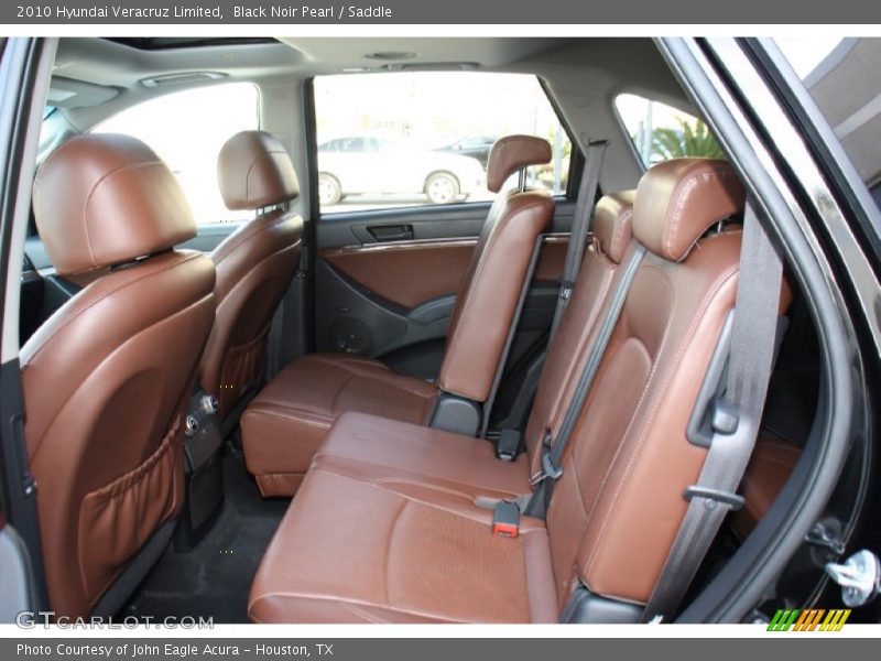 Rear Seat of 2010 Veracruz Limited