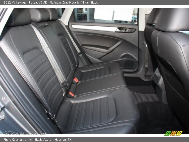 Platinum Gray Metallic / Titan Black 2012 Volkswagen Passat V6 SE