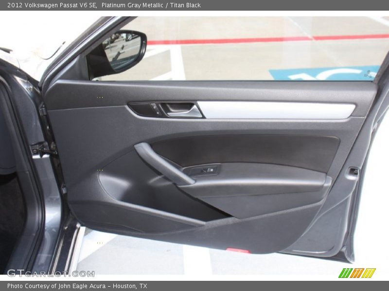 Platinum Gray Metallic / Titan Black 2012 Volkswagen Passat V6 SE