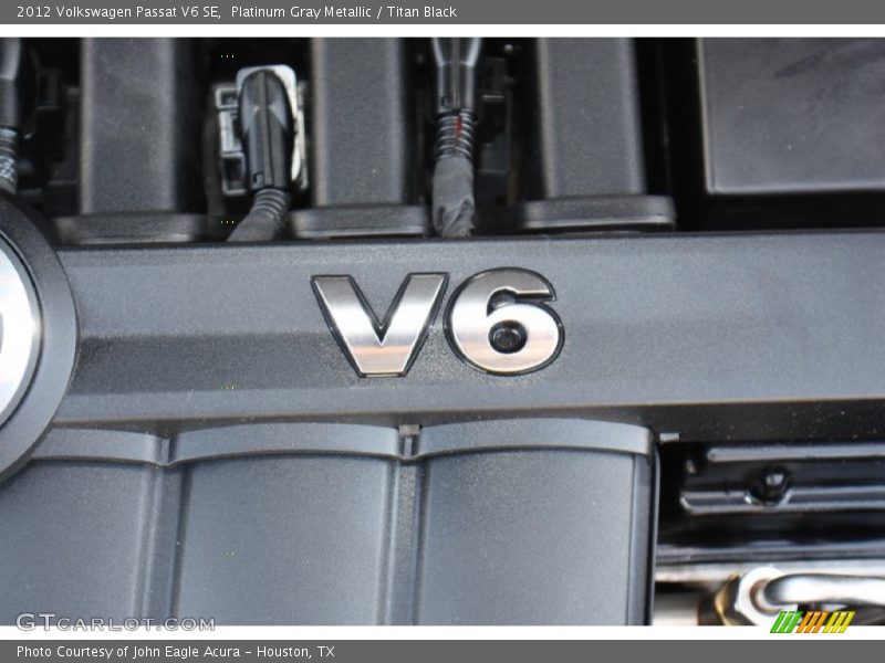 Platinum Gray Metallic / Titan Black 2012 Volkswagen Passat V6 SE