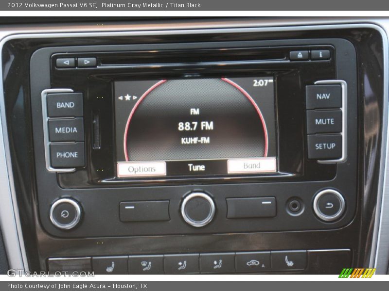 Platinum Gray Metallic / Titan Black 2012 Volkswagen Passat V6 SE