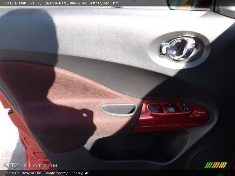 Cayenne Red / Black/Red Leather/Red Trim 2012 Nissan Juke SV