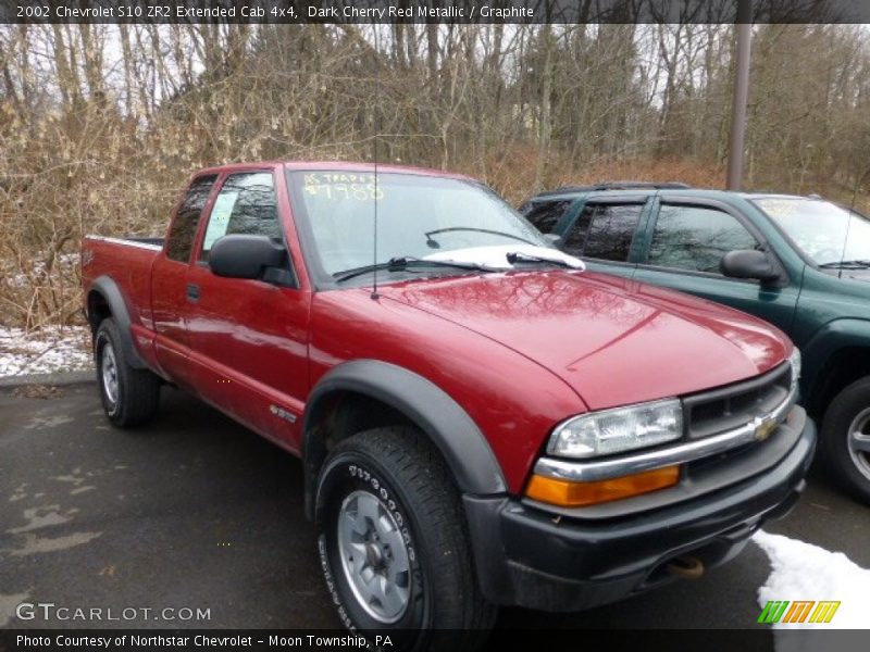 Front 3/4 View of 2002 S10 ZR2 Extended Cab 4x4