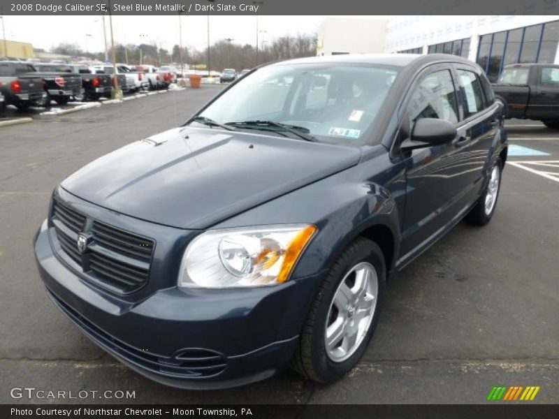Front 3/4 View of 2008 Caliber SE
