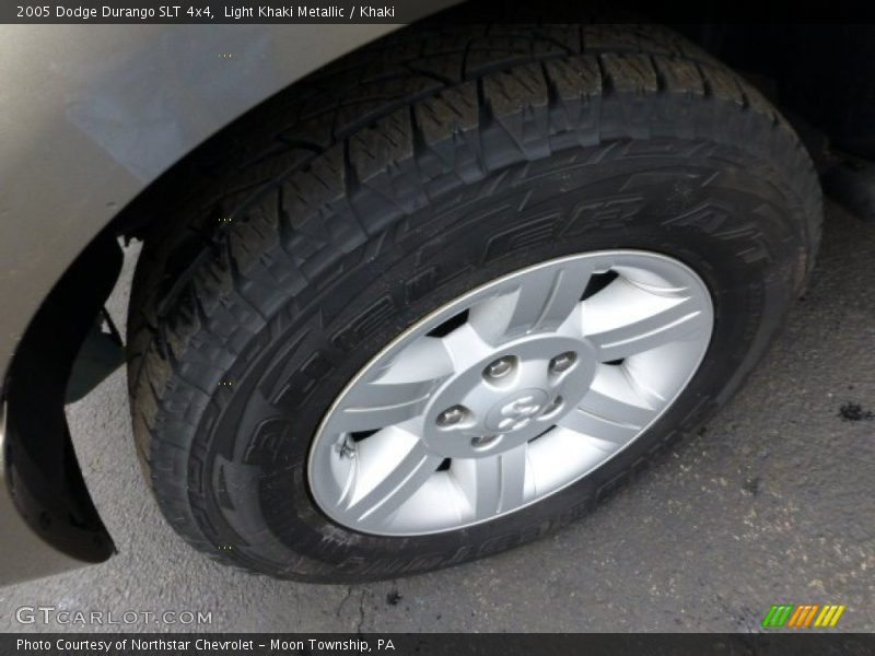 Light Khaki Metallic / Khaki 2005 Dodge Durango SLT 4x4