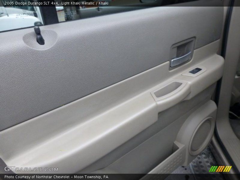 Light Khaki Metallic / Khaki 2005 Dodge Durango SLT 4x4