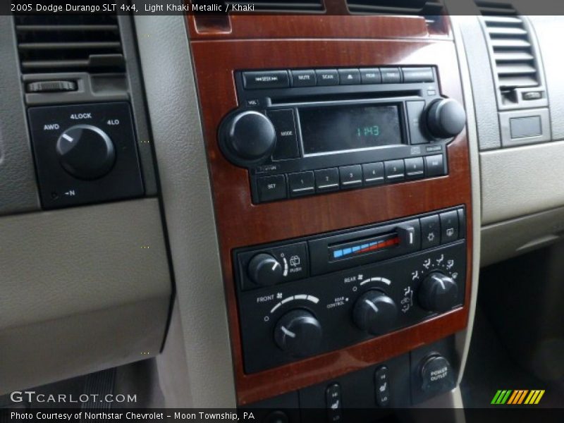 Light Khaki Metallic / Khaki 2005 Dodge Durango SLT 4x4