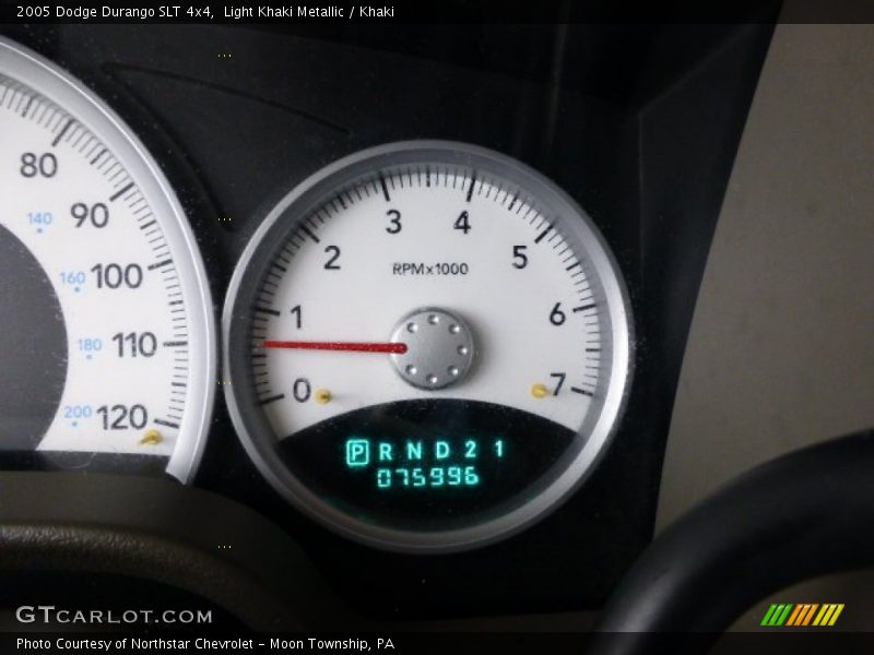 Light Khaki Metallic / Khaki 2005 Dodge Durango SLT 4x4