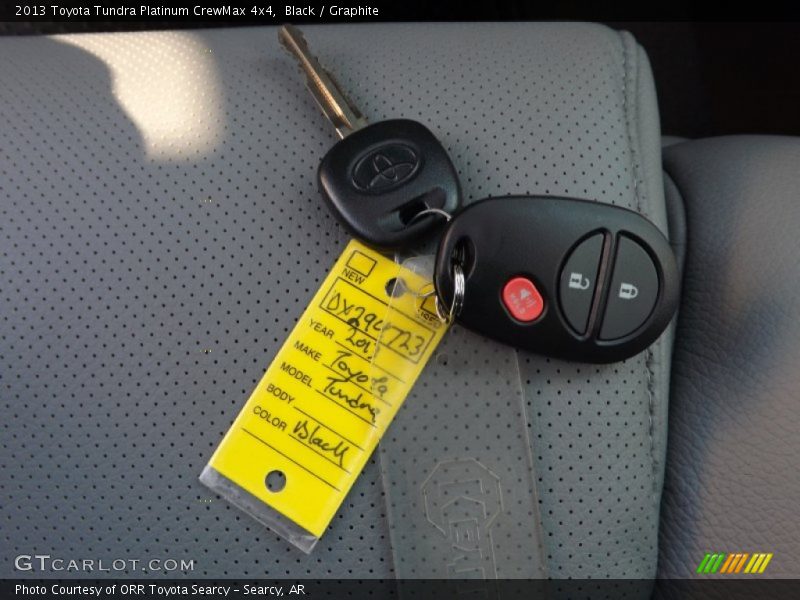 Black / Graphite 2013 Toyota Tundra Platinum CrewMax 4x4