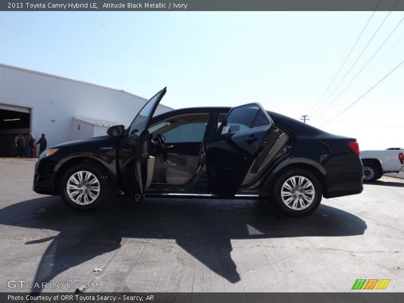 Attitude Black Metallic / Ivory 2013 Toyota Camry Hybrid LE