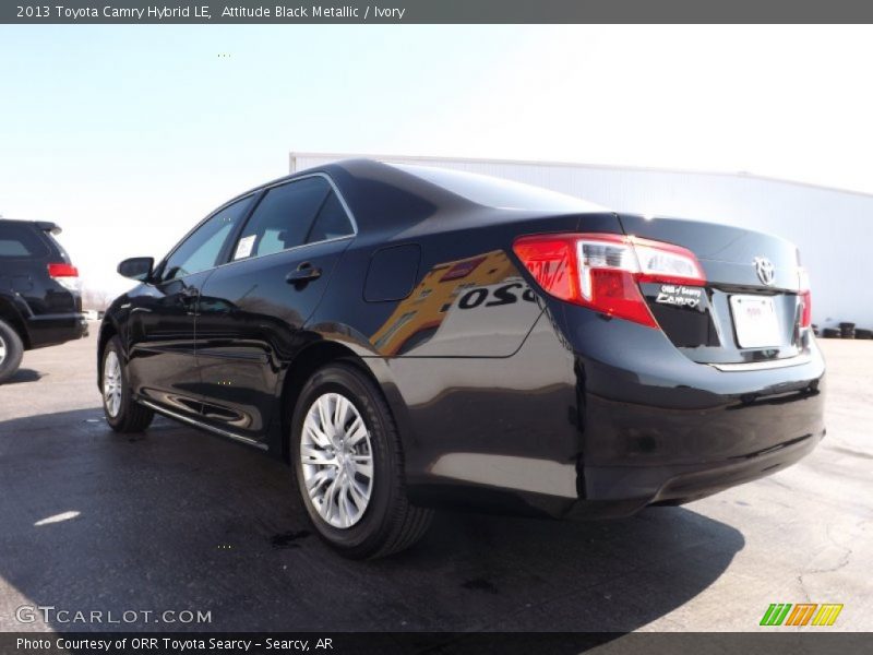 Attitude Black Metallic / Ivory 2013 Toyota Camry Hybrid LE
