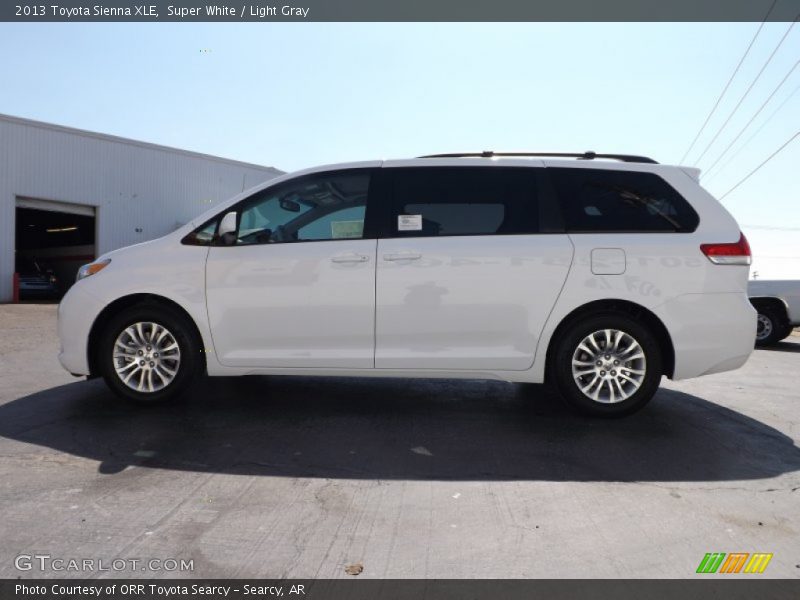 Super White / Light Gray 2013 Toyota Sienna XLE