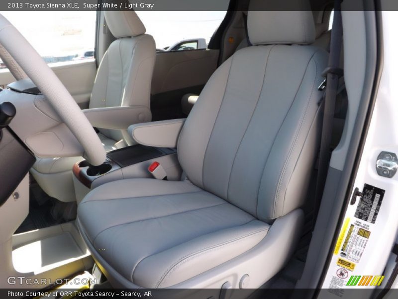 Super White / Light Gray 2013 Toyota Sienna XLE