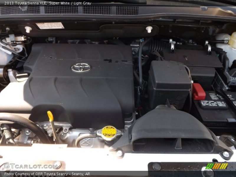 Super White / Light Gray 2013 Toyota Sienna XLE