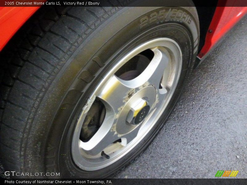 Victory Red / Ebony 2005 Chevrolet Monte Carlo LS