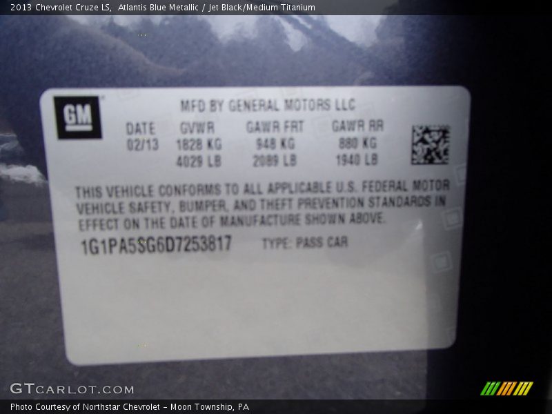 Atlantis Blue Metallic / Jet Black/Medium Titanium 2013 Chevrolet Cruze LS