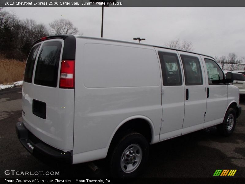 Summit White / Neutral 2013 Chevrolet Express 2500 Cargo Van