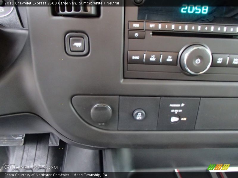 Summit White / Neutral 2013 Chevrolet Express 2500 Cargo Van