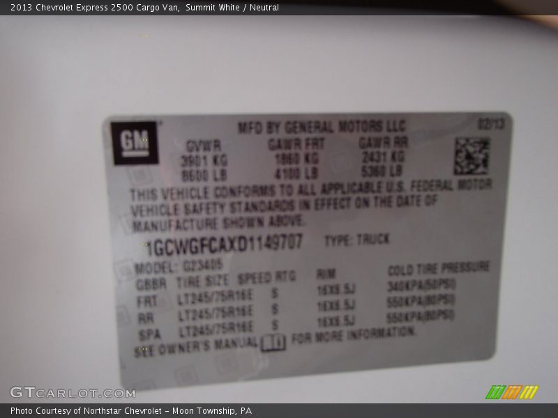 Summit White / Neutral 2013 Chevrolet Express 2500 Cargo Van