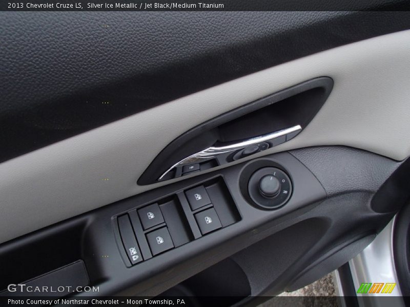 Silver Ice Metallic / Jet Black/Medium Titanium 2013 Chevrolet Cruze LS