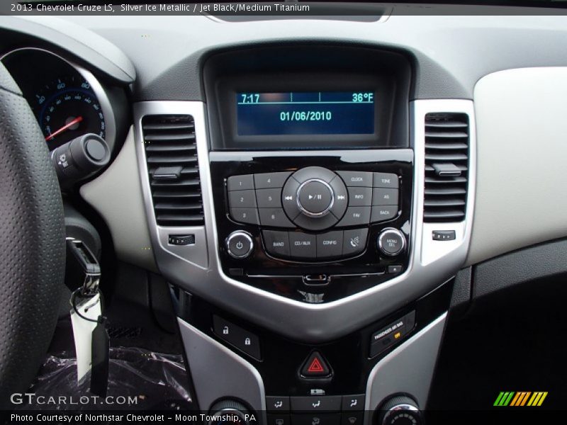 Silver Ice Metallic / Jet Black/Medium Titanium 2013 Chevrolet Cruze LS