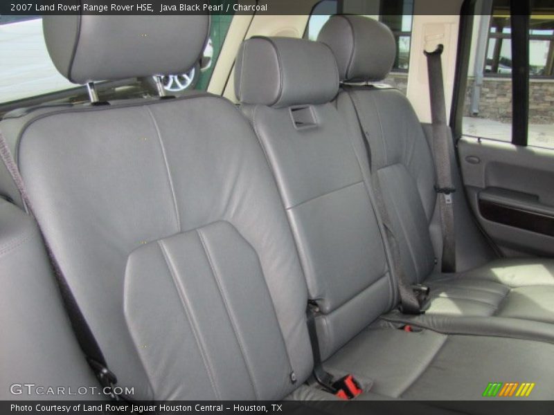 Rear Seat of 2007 Range Rover HSE