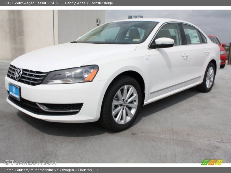 Candy White / Cornsilk Beige 2013 Volkswagen Passat 2.5L SEL