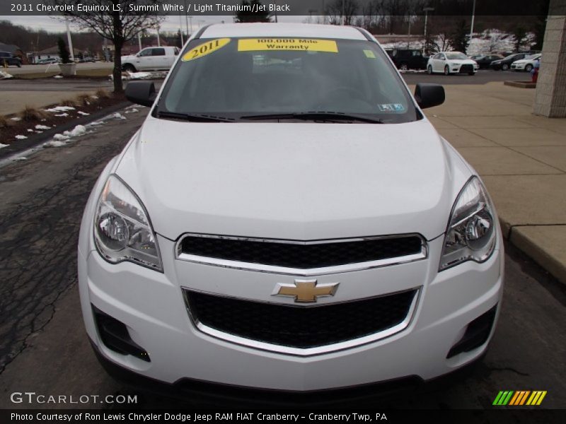 Summit White / Light Titanium/Jet Black 2011 Chevrolet Equinox LS