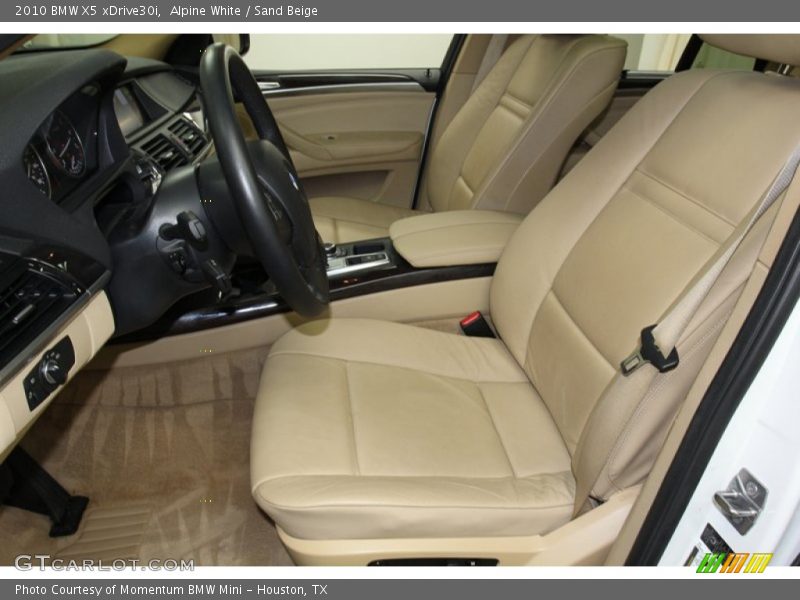 Alpine White / Sand Beige 2010 BMW X5 xDrive30i