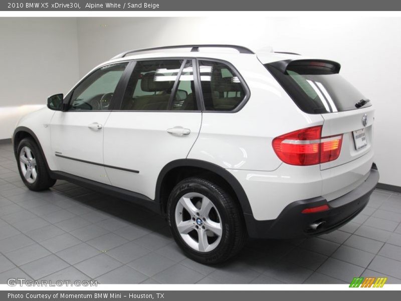 Alpine White / Sand Beige 2010 BMW X5 xDrive30i