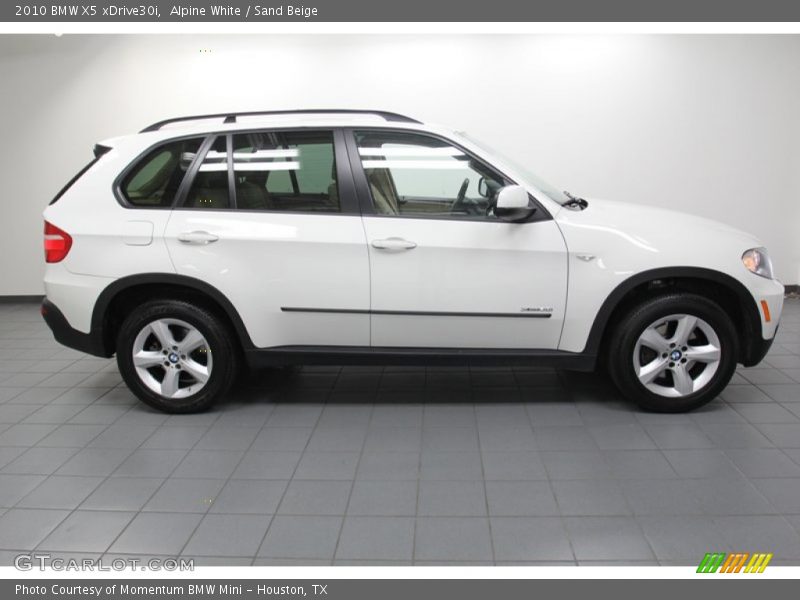 Alpine White / Sand Beige 2010 BMW X5 xDrive30i