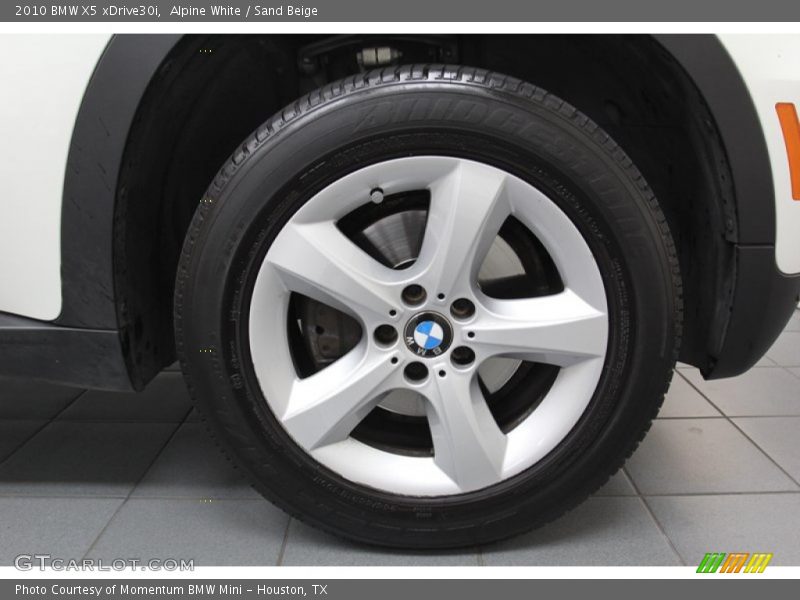 Alpine White / Sand Beige 2010 BMW X5 xDrive30i