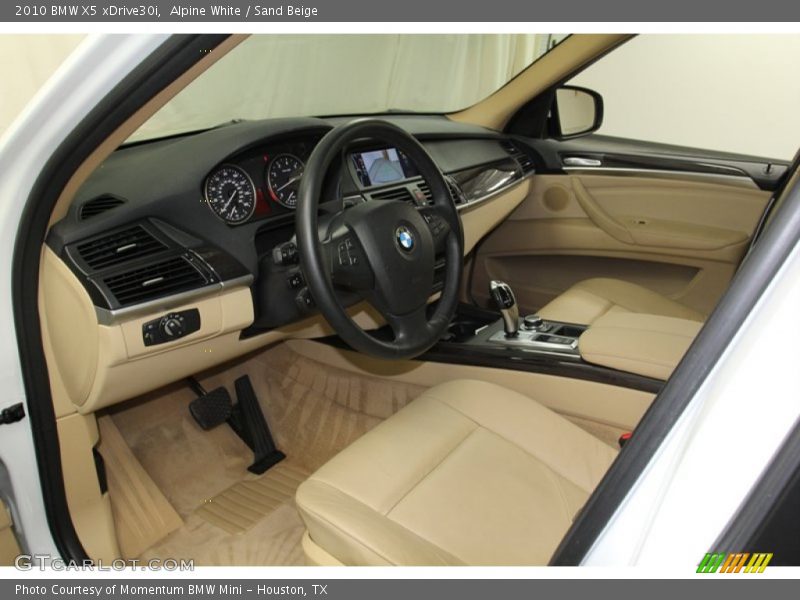 Alpine White / Sand Beige 2010 BMW X5 xDrive30i