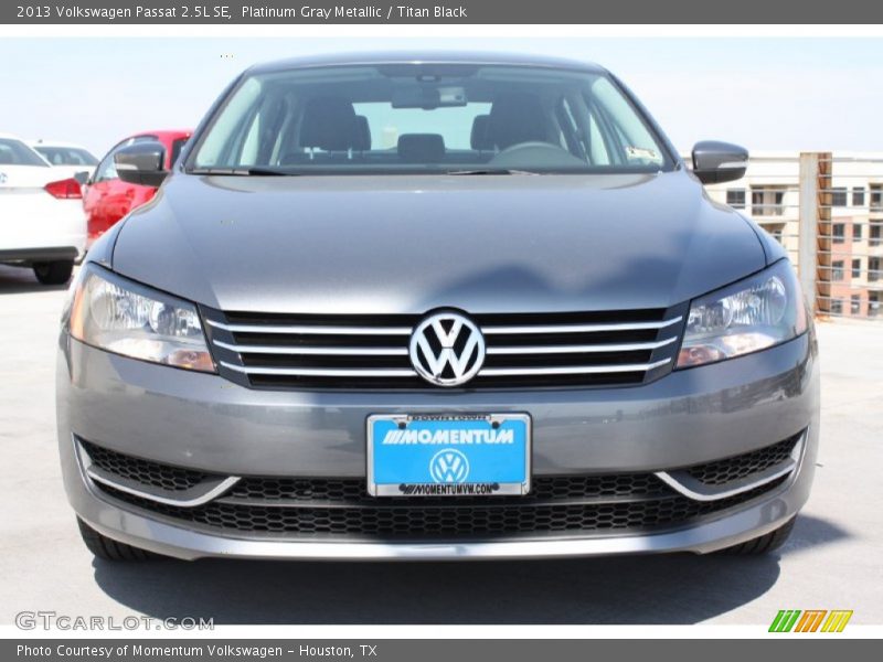 Platinum Gray Metallic / Titan Black 2013 Volkswagen Passat 2.5L SE