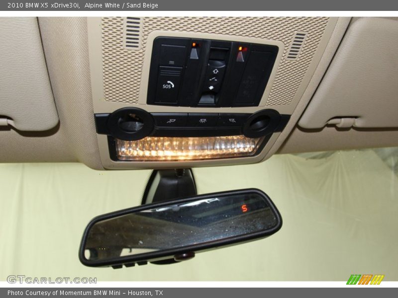 Alpine White / Sand Beige 2010 BMW X5 xDrive30i