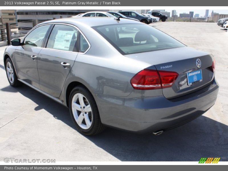 Platinum Gray Metallic / Titan Black 2013 Volkswagen Passat 2.5L SE