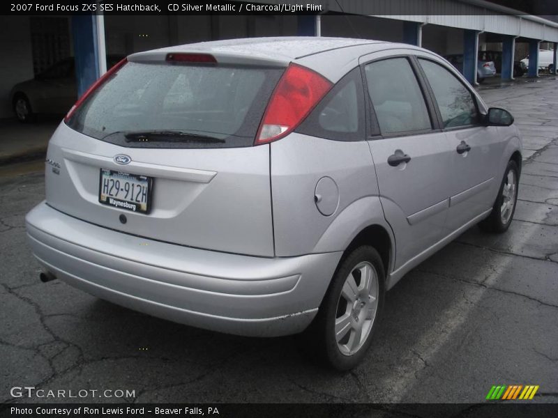 CD Silver Metallic / Charcoal/Light Flint 2007 Ford Focus ZX5 SES Hatchback