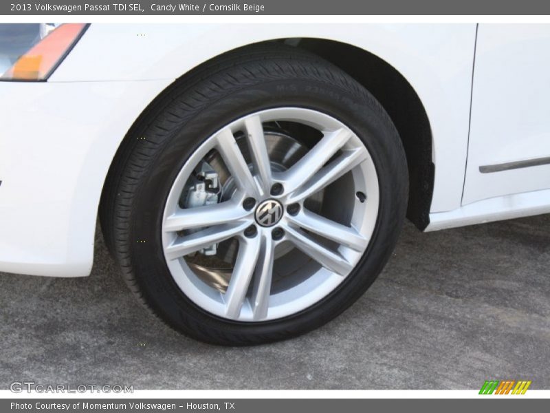 Candy White / Cornsilk Beige 2013 Volkswagen Passat TDI SEL